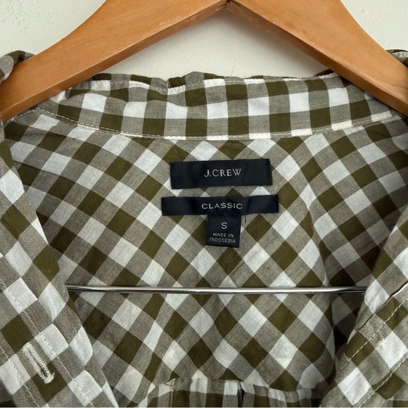 J crew green gingham 1/2 button front shirt - Picture 2 of 4